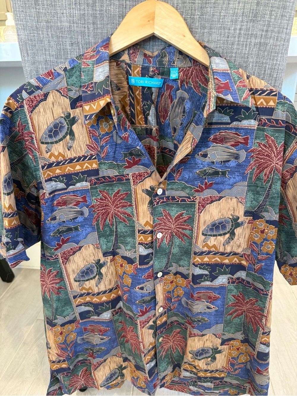 Tori Richard Multicolor Tropical Print Short-Sleeve Button Shirt